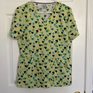 Elle Scrub top size small